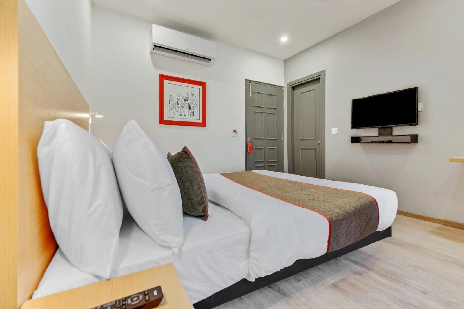 Hotel Aerotech Near Delhi Airport New Delhi Exterior photo