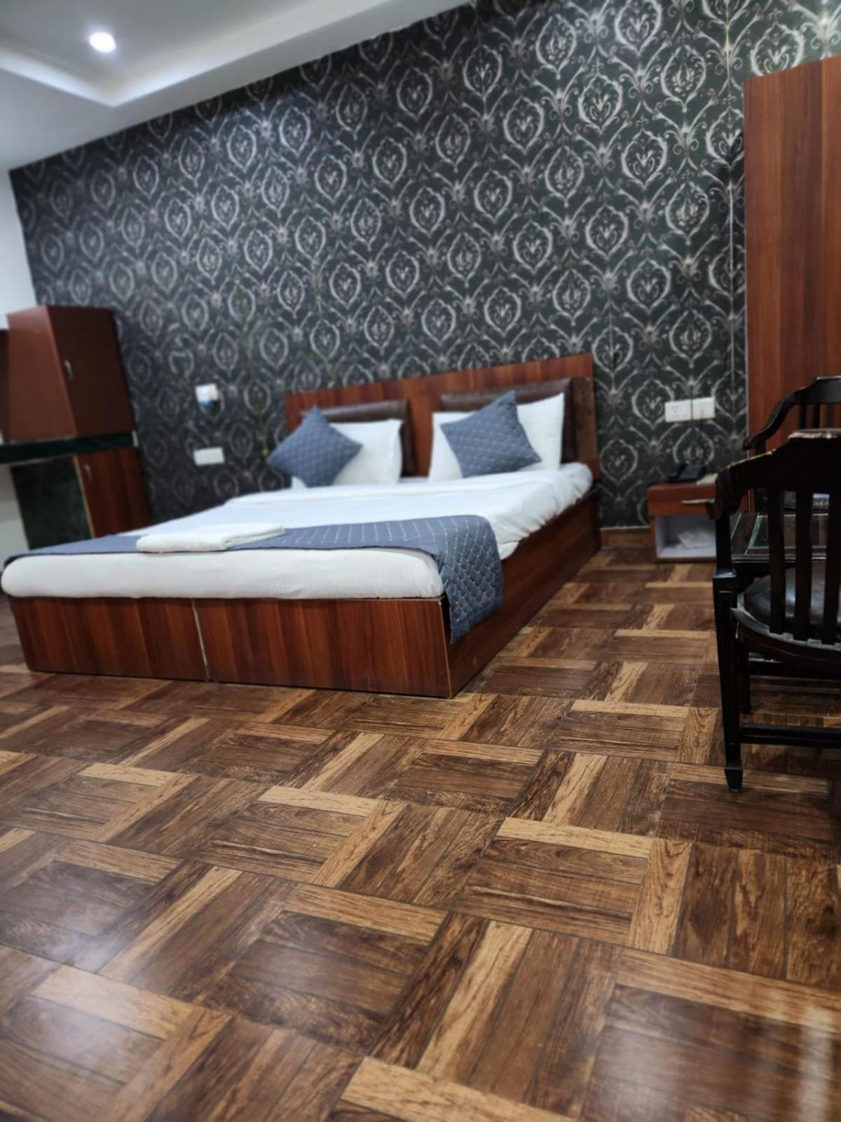 Hotel Aerotech Near Delhi Airport New Delhi Exterior photo